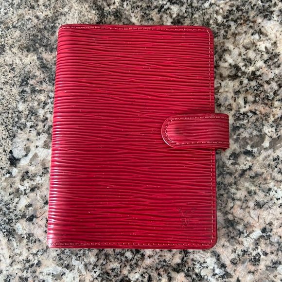 Authentic Louis Vuitton Epi Agenda PM - Picture 1 of 13